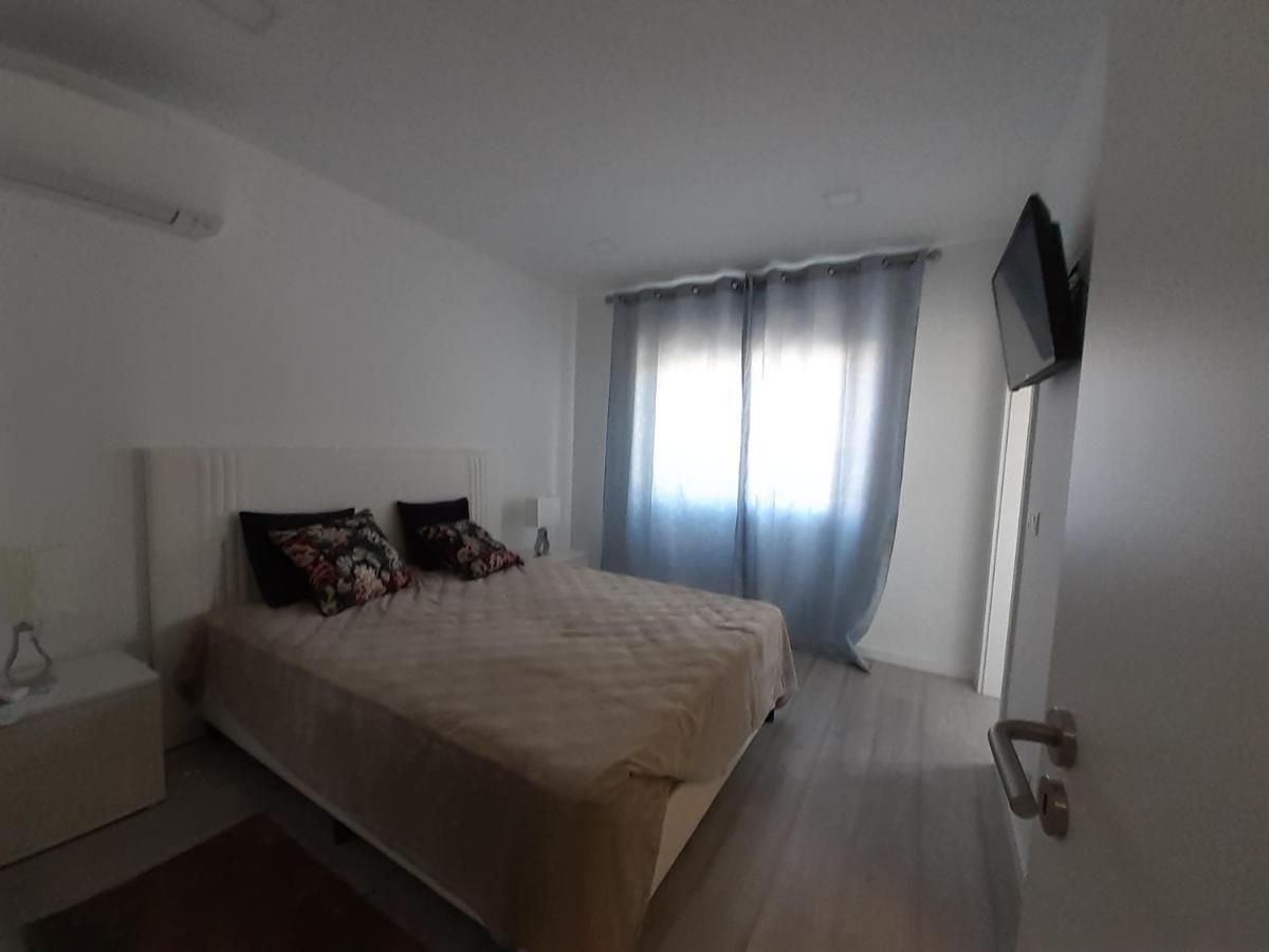Lisbon Tagus River 2 Suites Private Pool D Almada Extérieur photo